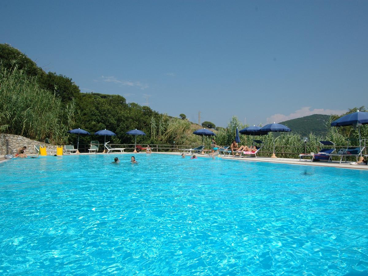 Rio D'Elba Aparthotel Rio nell'Elba Luaran gambar